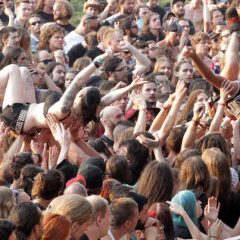 Poletno festivalsko dogajanje – okoli MC hostlov